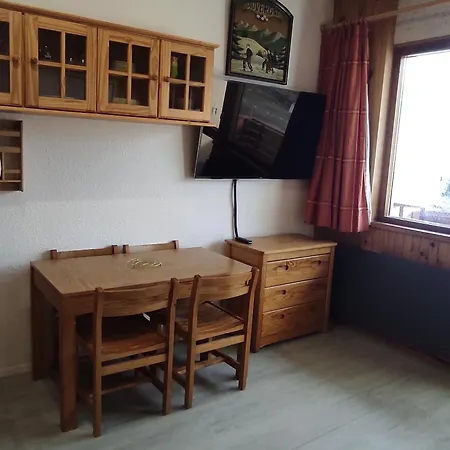 4 Pers Au Coeur De Besse, Proche Pistes - Fr-1-814-171 * Super Besse